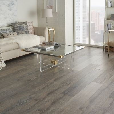 luxury vinyl plank floors in an elegant Tampa apartment